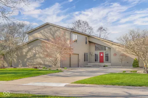 3830 Cove Rd, Columbus, IN 47203