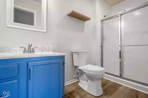 Bath - 3071 Shellbark Dr, Indianapolis, IN 46235 photo 1 of 2