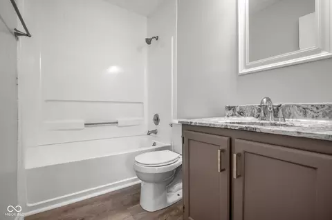 Bath - 3071 Shellbark Dr, Indianapolis, IN 46235 photo 2 of 2