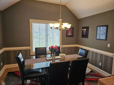 Dining - 408 Steeplechase Dr, Auburn, IN 46706 photo 2 of 2
