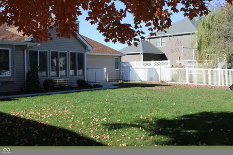 Exterior - 408 Steeplechase Dr, Auburn, IN 46706 photo 5 of 8