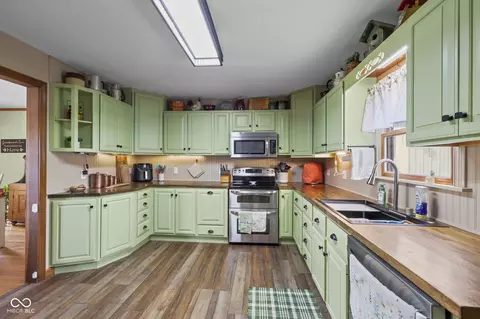 Kitchen - 7236 E Rocklane Rd, Needham, IN 46162 photo 1 of 3