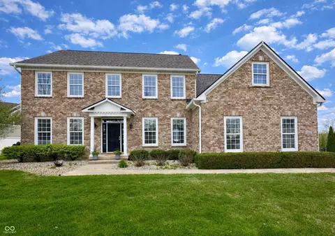 16802 Oak Manor Dr, Westfield, IN 46074
