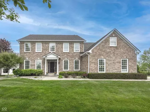 16802 Oak Manor Dr, Westfield, IN 46074