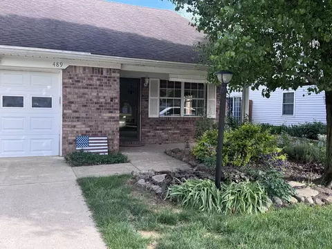 489 Fleetwood Ln, Franklin, IN 46131