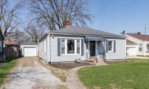 1962 Clark Rd, Speedway, IN 46224