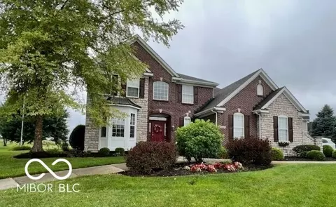 4637 Shadow Ridge Blvd, Greenwood, IN 46143