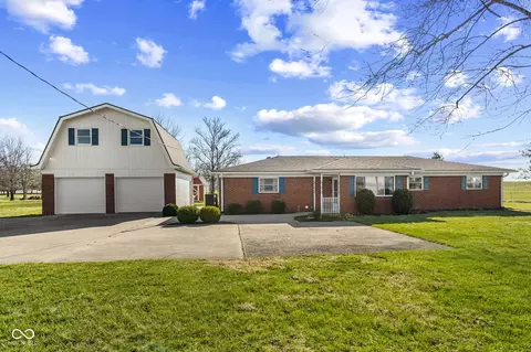 1863 S Franklin Rd, Greenwood, IN 46143