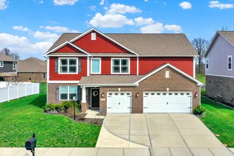 7303 Dodson Ln, Whitestown, IN 46075