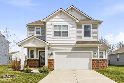 2731 Grassy Branch Dr, Whitestown, IN 46075