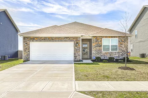 1593 Fairmount Dr, Greenfield, IN 46140