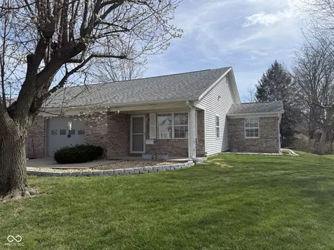 413 Dangerfield Dr, Beech Grove, IN 46107