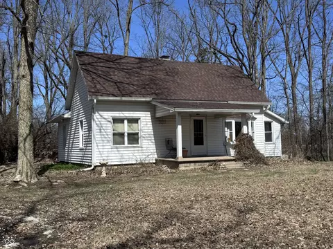 1348 W Huntsville Rd, Pendleton, IN 46064