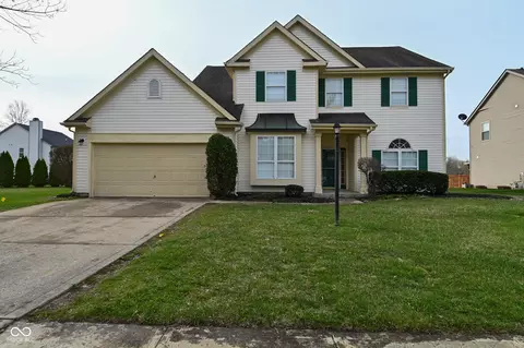 12717 Tealwood Dr, Indianapolis, IN 46236