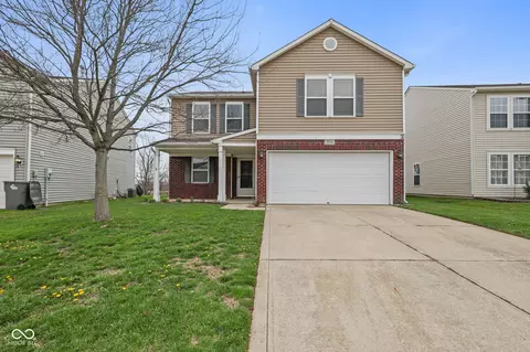 9116 Centenary Ct, Camby, IN 46113