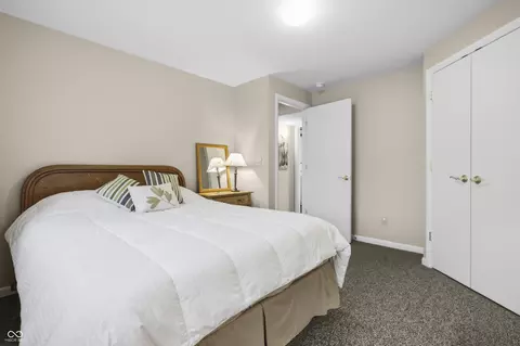 Bedroom - 301 Flatrock Dr, Columbus, IN 47201 photo 5 of 7