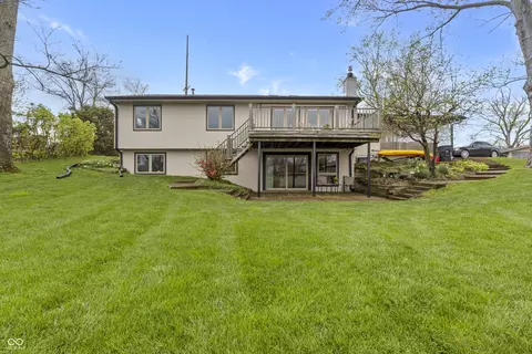 Exterior - 301 Flatrock Dr, Columbus, IN 47201 photo 12 of 12