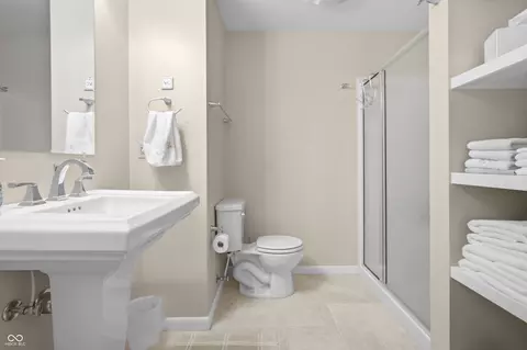 Bath - 301 Flatrock Dr, Columbus, IN 47201 photo 5 of 6