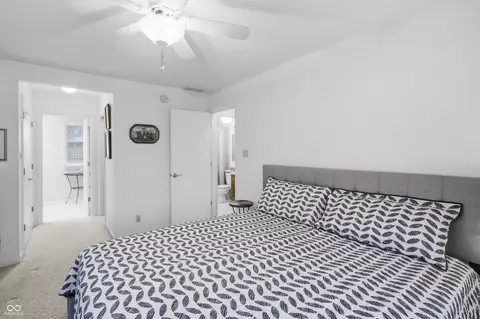 Bedroom - 301 Flatrock Dr, Columbus, IN 47201 photo 2 of 7
