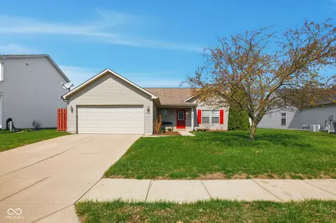 2030 Treving Dr, Cicero, IN 46034