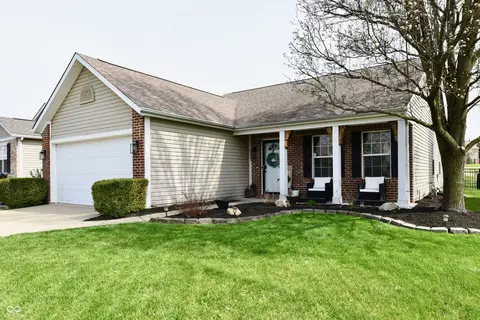 11971 Driftstone Dr, Fishers, IN 46037