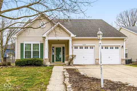10295 Glenn Abbey Ln, Fishers, IN 46037