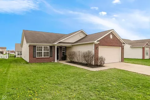 3689 Indigo Blue Blvd, Whitestown, IN 46075