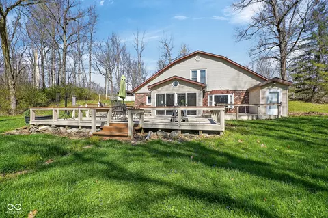 330 Duck Creek Ln, Noblesville, IN 46060