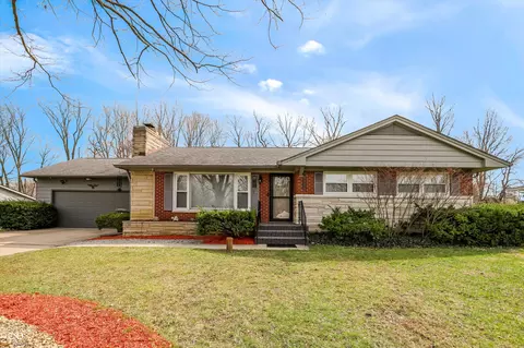 6321 Saint James Dr, Indianapolis, IN 46217