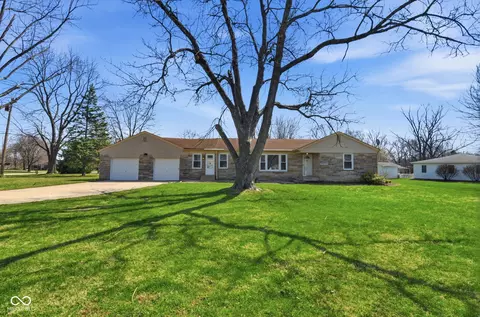 371 S Hendricks Dr, Greenwood, IN 46142