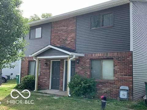 9435 9437 Huggin Hollow Rd, Martinsville, IN 46151