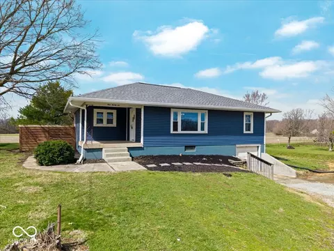 126 N State St, Markleville, IN 46056
