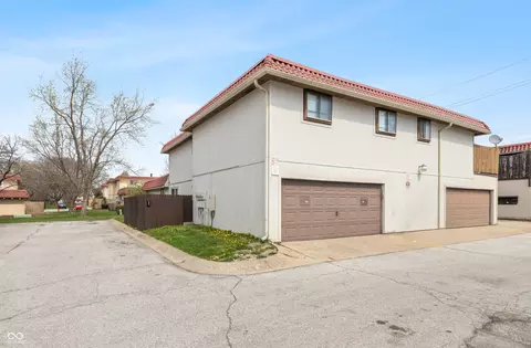 2850 Punto Alto Ct, Indianapolis, IN 46227