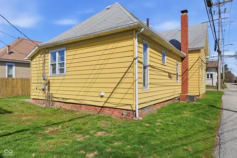 Exterior - 217 E Washington St, Tipton, IN 46072 photo 2 of 2