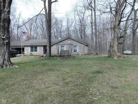 131 Victory Hl, Coatesville, IN 46121