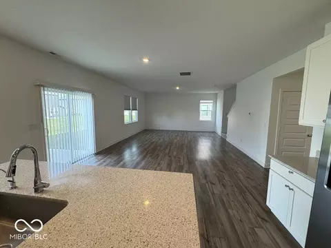 Living - 8585 Tripp Rd, Pendleton, IN 46064 photo 3 of 3