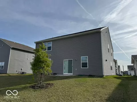 Exterior - 8585 Tripp Rd, Pendleton, IN 46064 photo 6 of 9