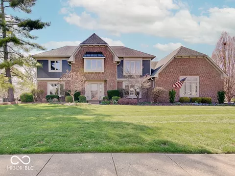 1154 Woodgate Dr, Carmel, IN 46033