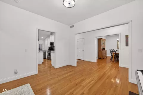 Entry Way - 1414 E Commander Ct, Bloomington, IN 47401 photo 3 of 4