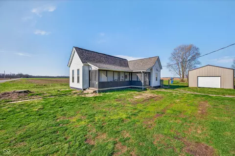 7120 N 250 E, Columbus, IN 47203