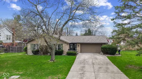 842 Front Royal Dr, Indianapolis, IN 46227