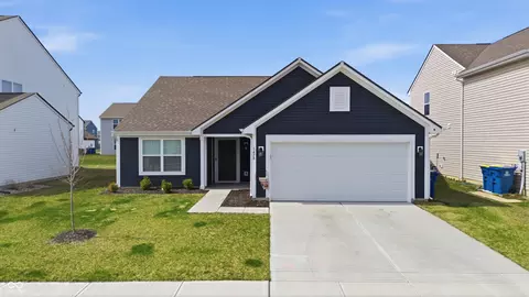1478 Pine Bark Ln, Sheridan, IN 46069