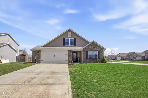 511 Flint Blvd, Fortville, IN 46040