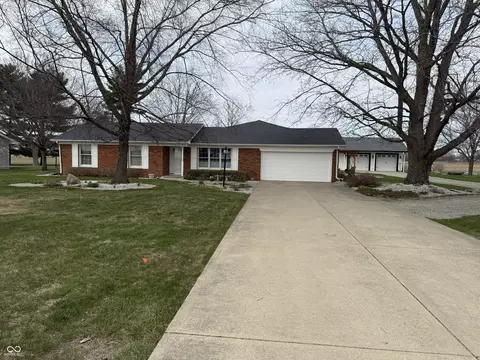 8424 E 256th St, Arcadia, IN 46030