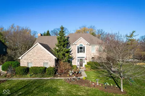11382 Royal Pl, Carmel, IN 46032