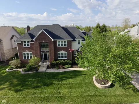 2852 Maralice Dr, Carmel, IN 46033