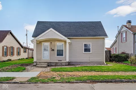 2107 S B St, Elwood, IN 46036