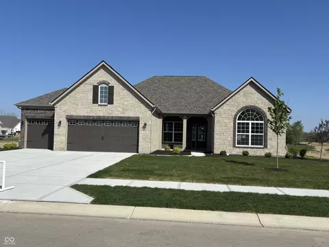 6380 Sailmaker Dr, Mccordsville, IN 46055