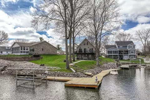 186 Mill Spgs, Coatesville, IN 46121