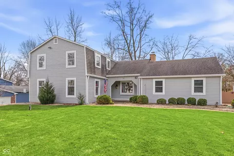 15 Wildwood Dr, Carmel, IN 46032